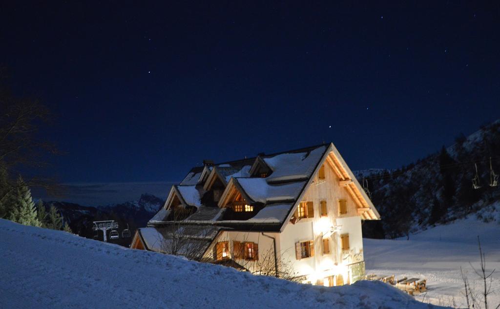 Baita Goles Sutrio Exterior photo
